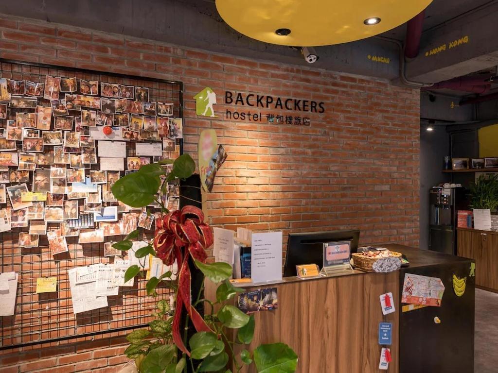 Backpackers Hostel - Ximen Тайбэй Экстерьер фото
