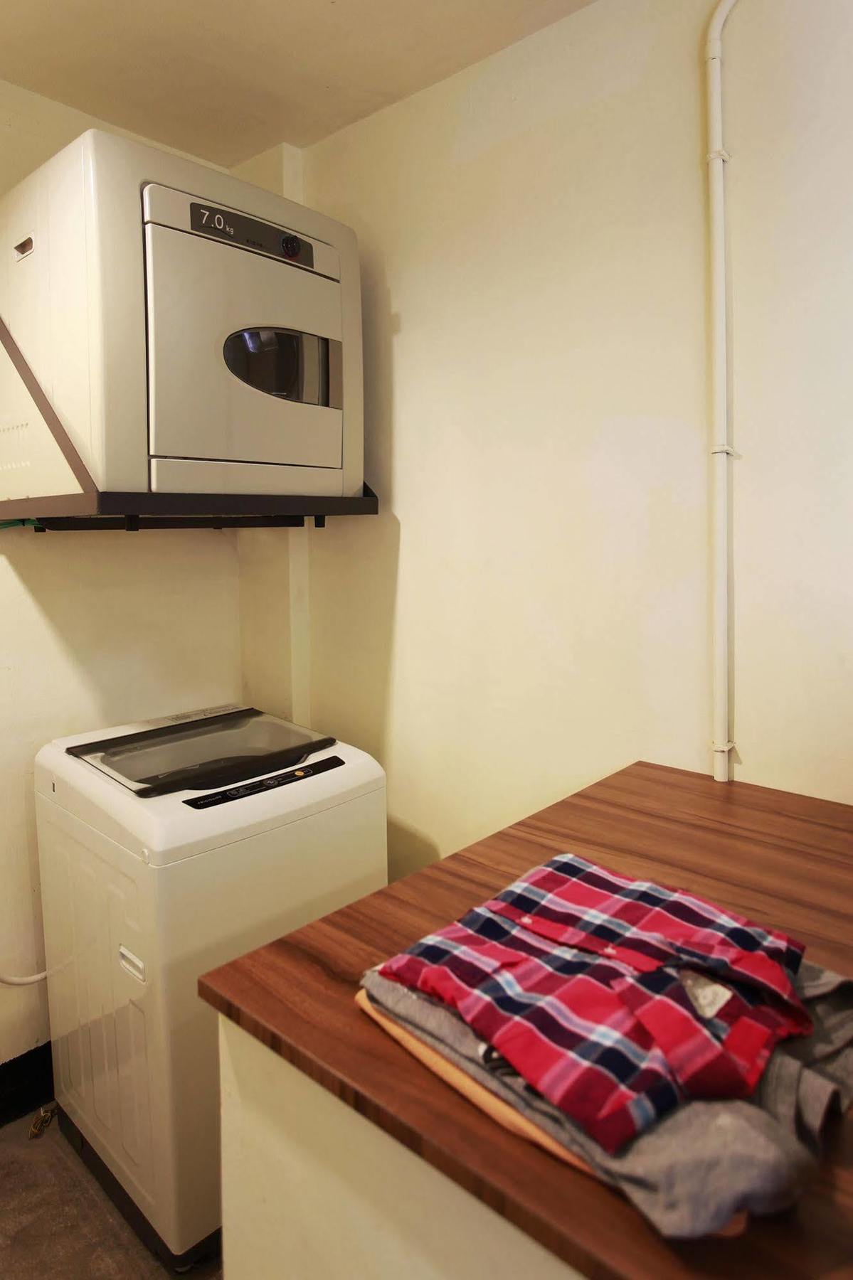 Backpackers Hostel - Ximen Тайбэй Экстерьер фото